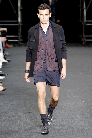 Louis Vuitton / - 2010